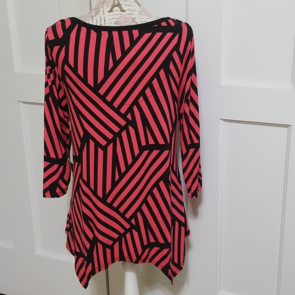 Absolutely Famous Top - Picture 4 of 7